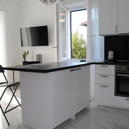 Apartment The Site Split