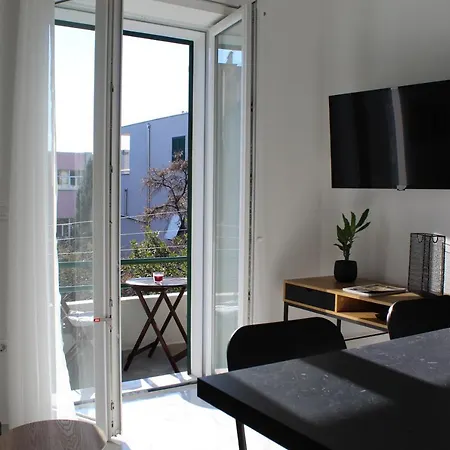 Apartament The Site Split